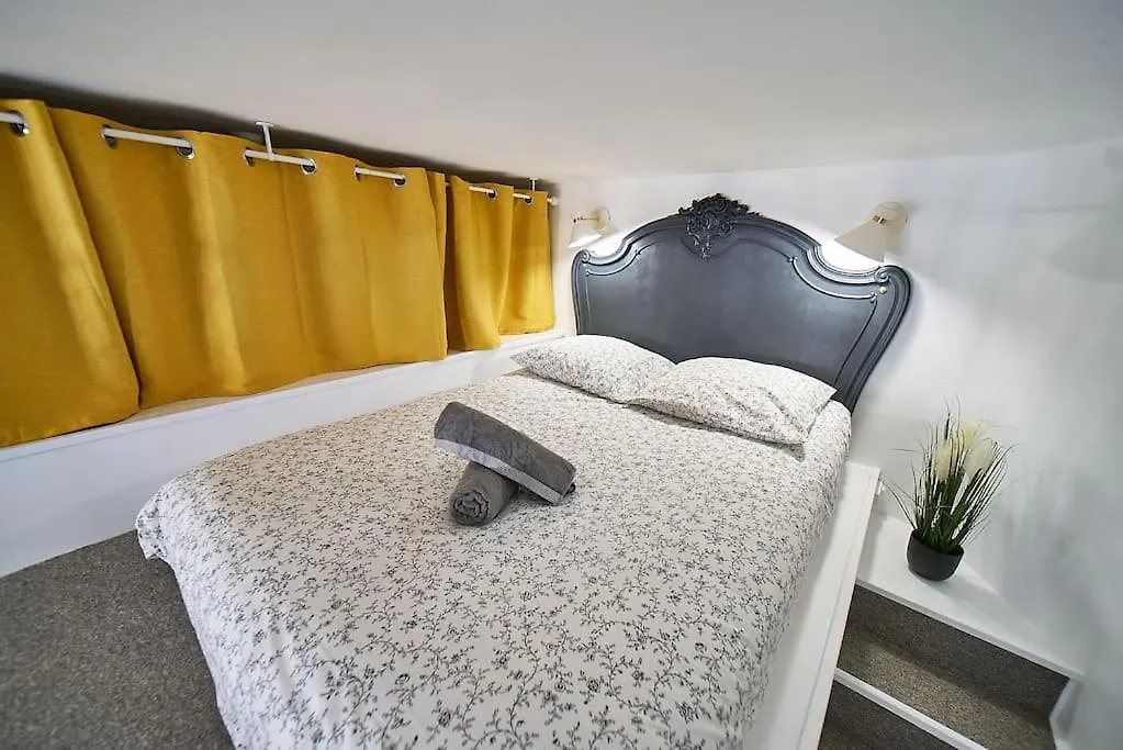 Duguesclin Baroque / Appartement De Charme Lyon 0*,